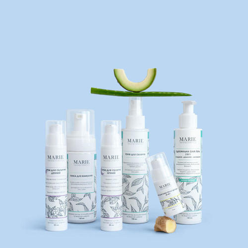 COMPREHENSIVE CARE FOR MATURE OILY AND COMBINATION SKIN WITH FOAM