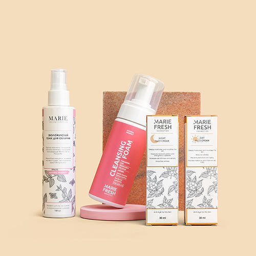 "World’s most awsome mom” gift set for mature dry and normal skin types